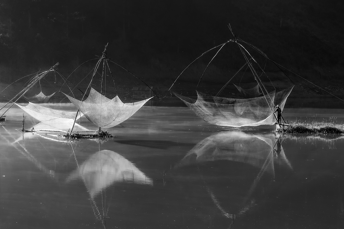 Nomandic living on water ecosystem