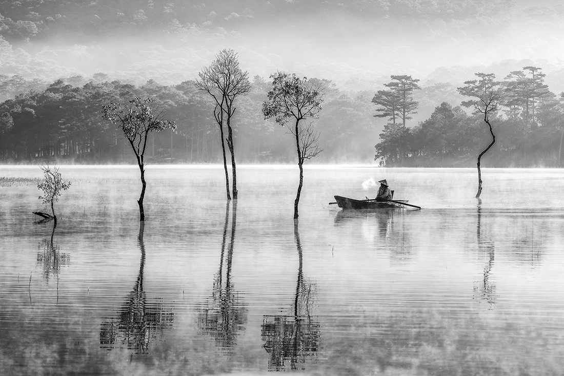 Nomandic living on water ecosystem