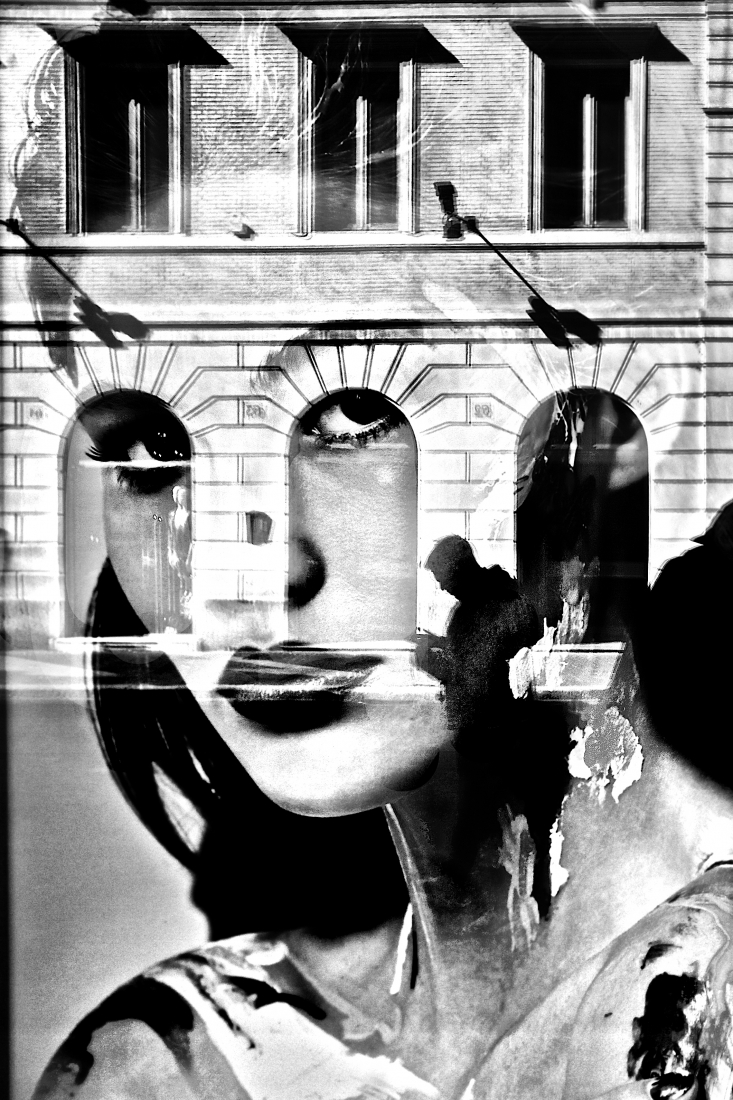 Advertising woman in Rome.