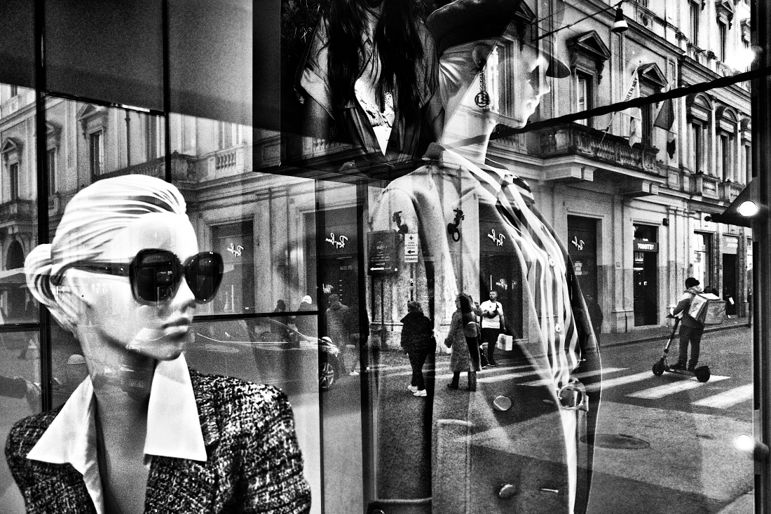 Advertising woman in Rome.