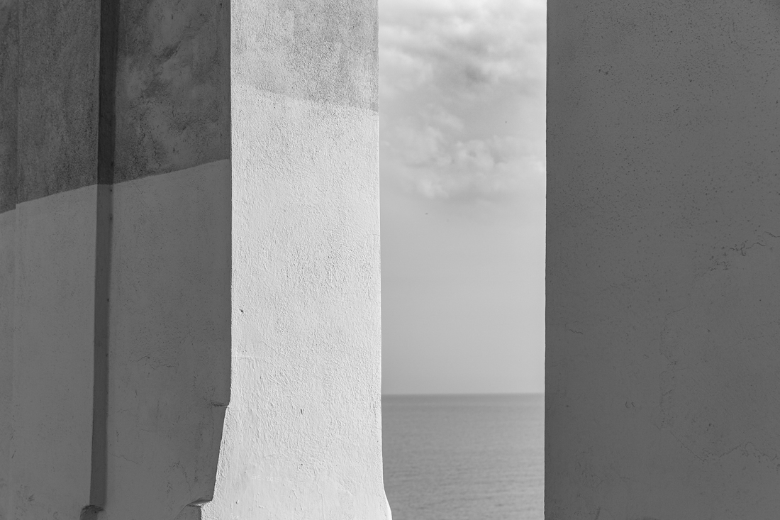 Minimalist impressions of an Italian village