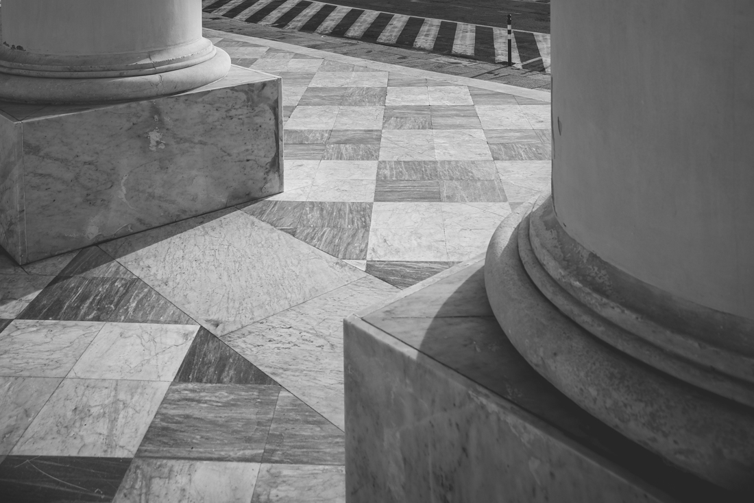 Minimalist impressions of an Italian village