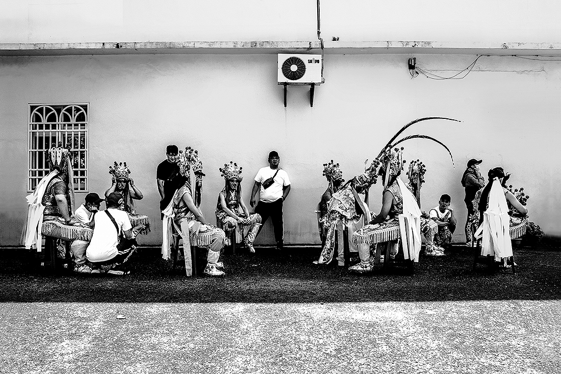 The dance, light and shadow, and attitude of cultural workers