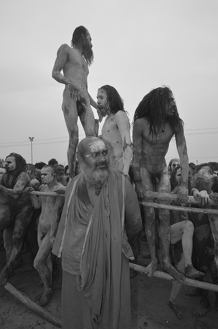 The Nagas Yogis Of India