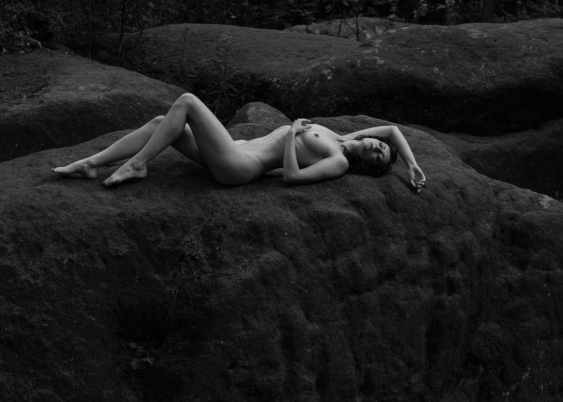 Dressed in the silence of the stones