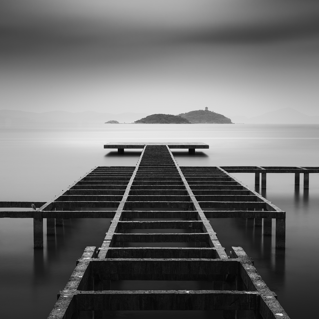  The tri-deck and tri-island
