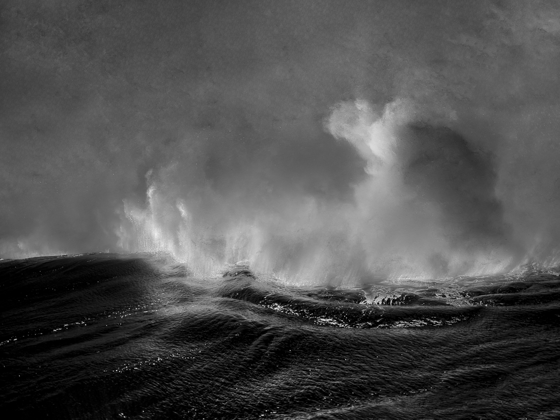 Edge of the Wave Underwater
