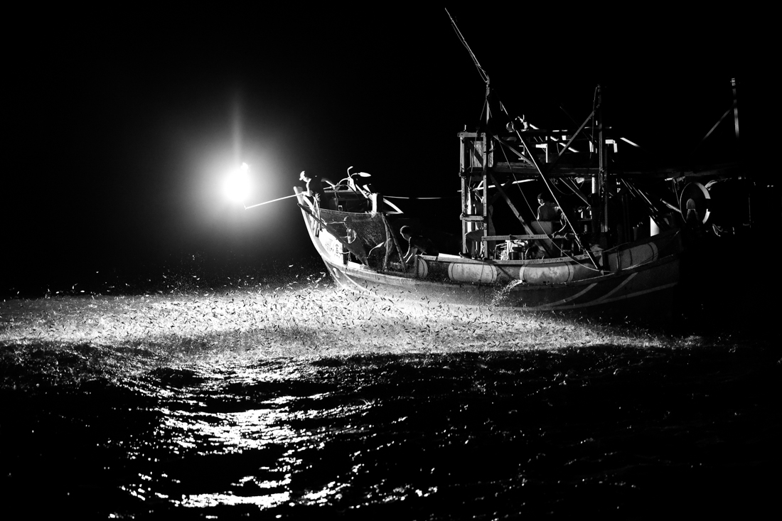 Sulfur fire fishing 