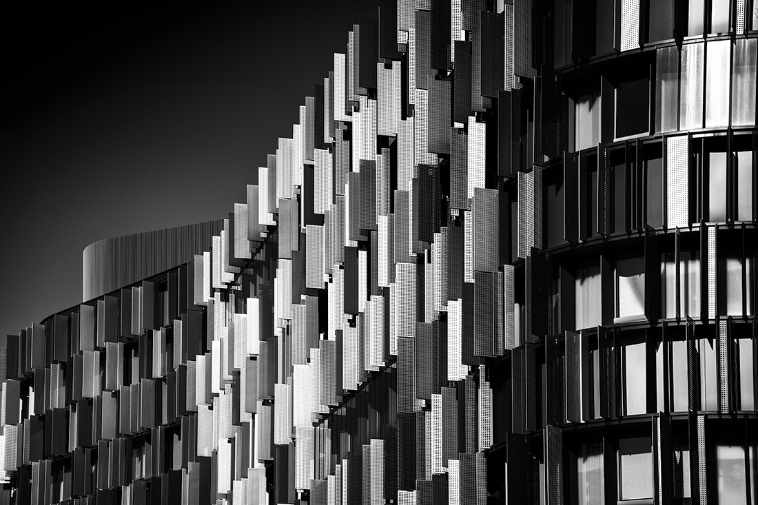 Metallic Waves