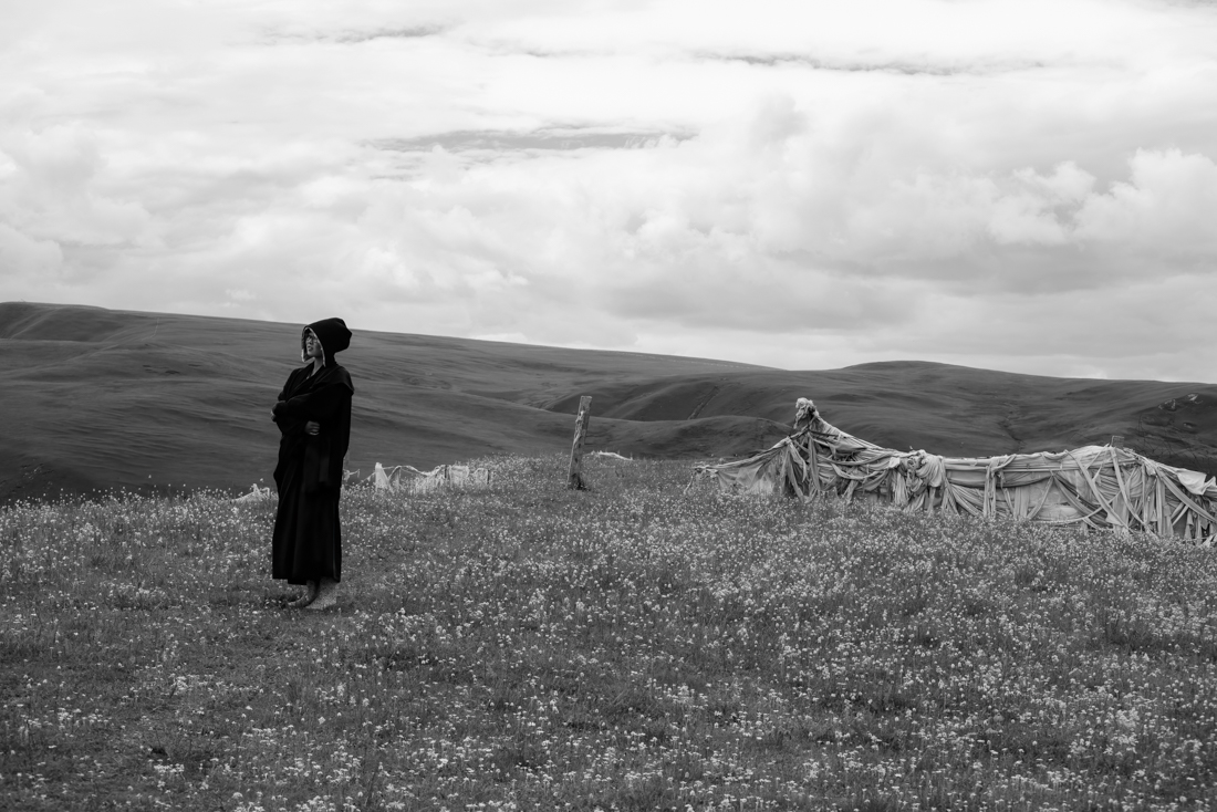 Nuns on the Tibetan grassland