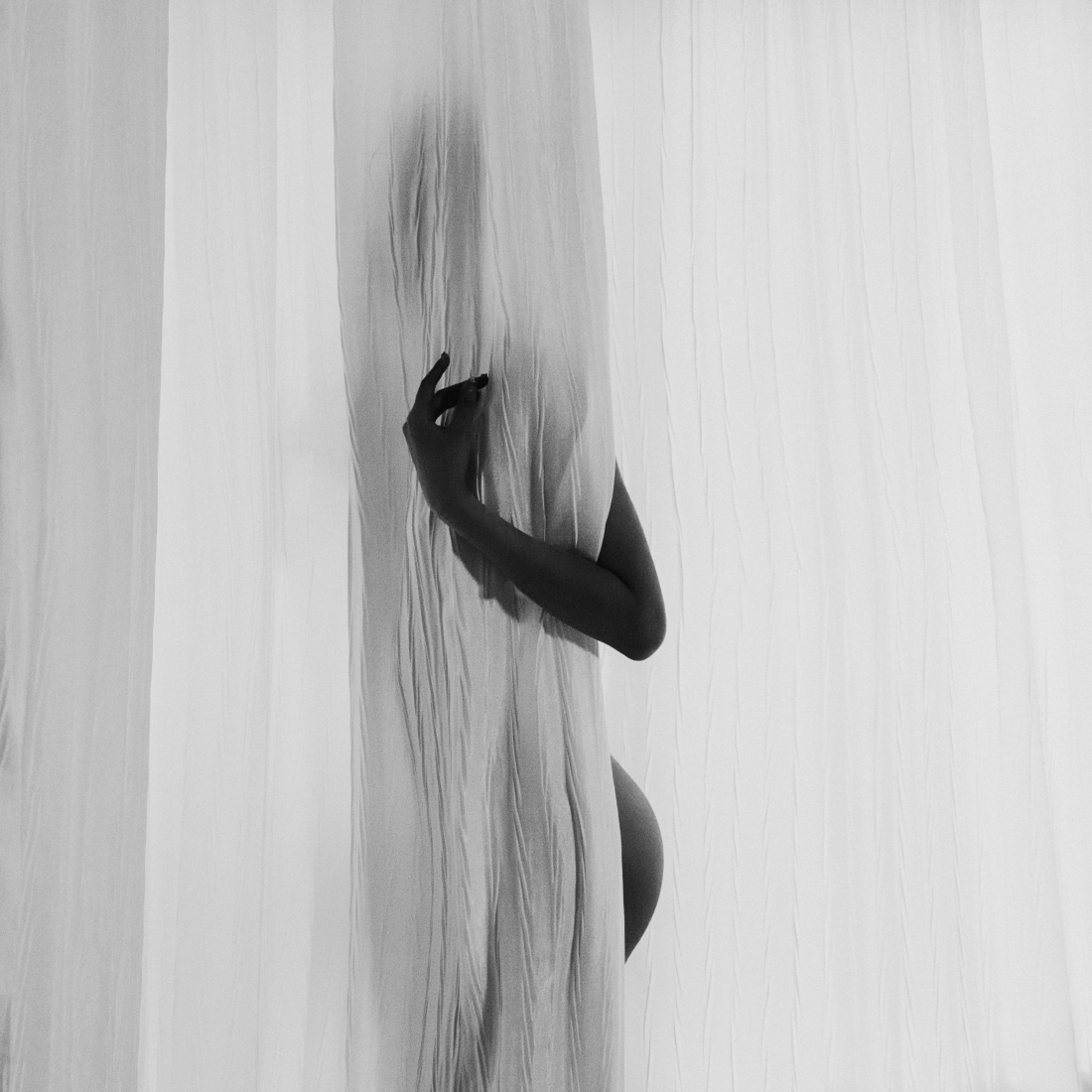 Hide and Present