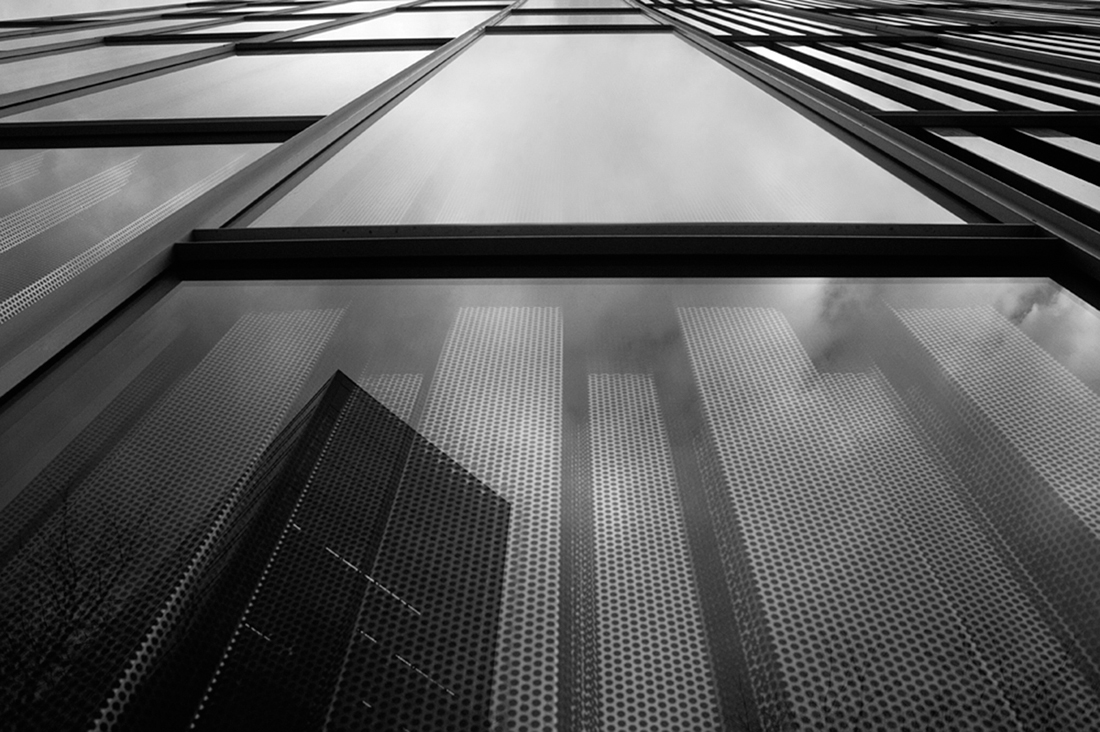 MAN IN THE CITY / THE CITY IN MAN