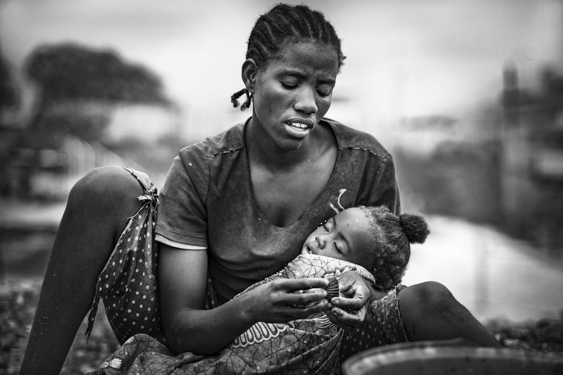 Resilient mothers