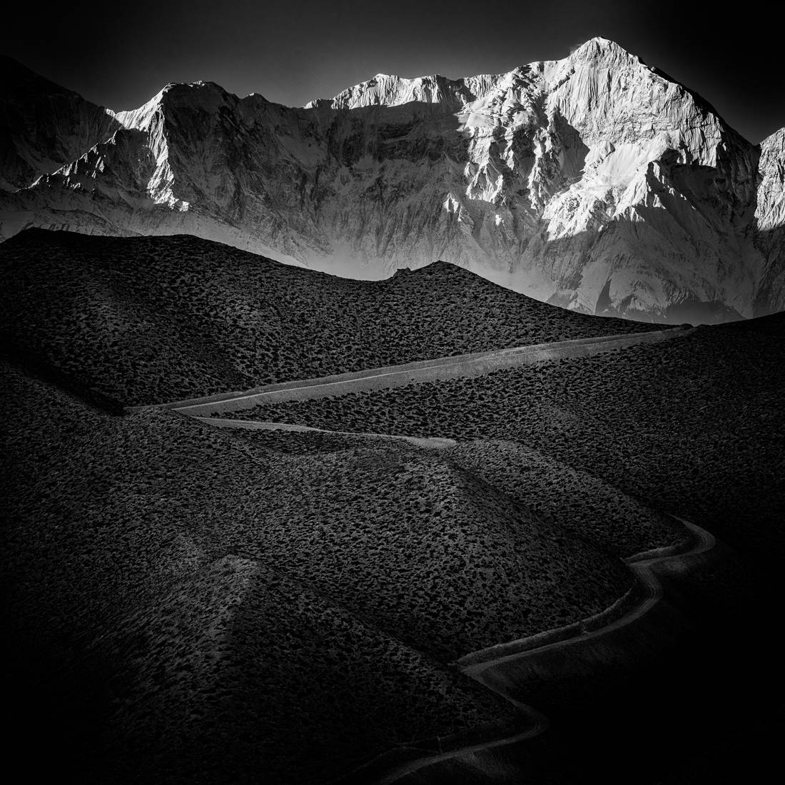Dramatic Kingdom of Lo
