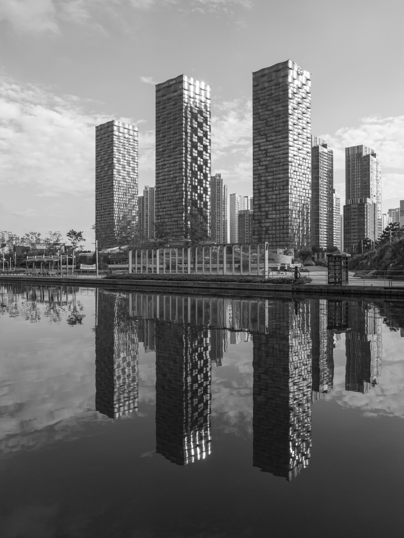 an inverted city