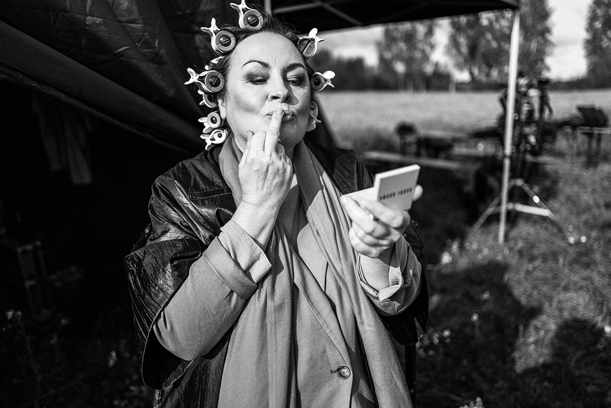 The seductive backstage