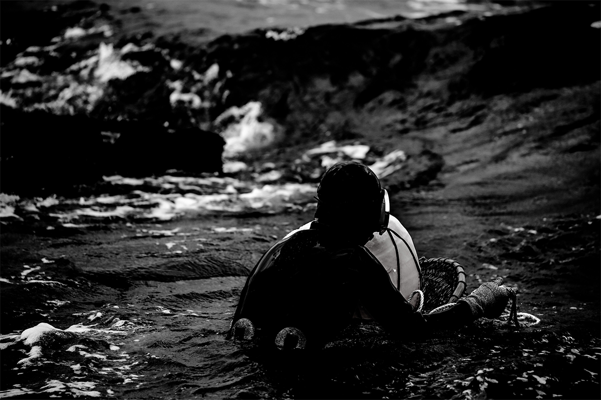 sea women