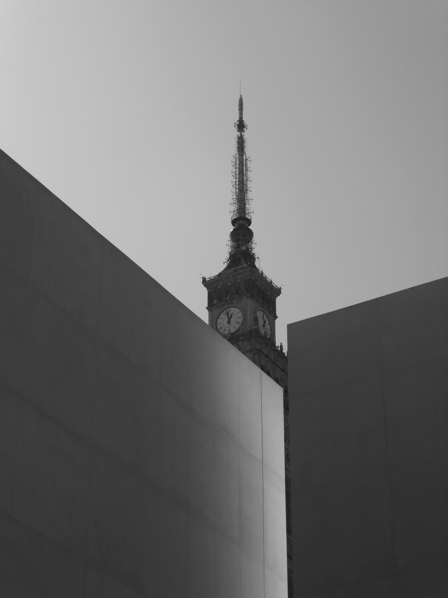 Warsaw contrasts.