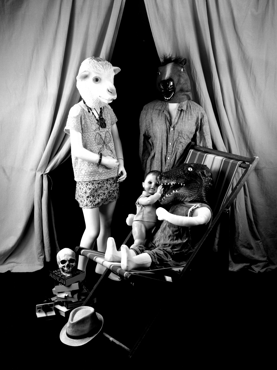 PORTRAIT DE FAMILLE / FAMILY PORTRAIT