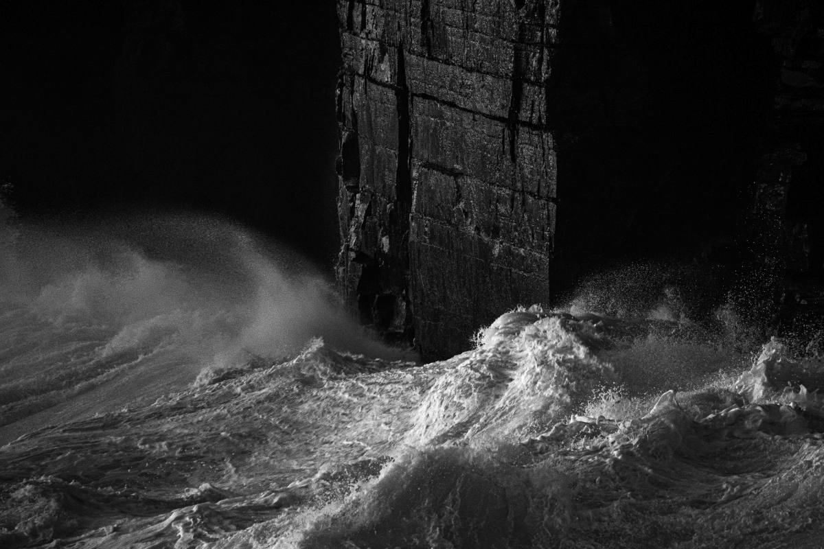 Dark Seas 