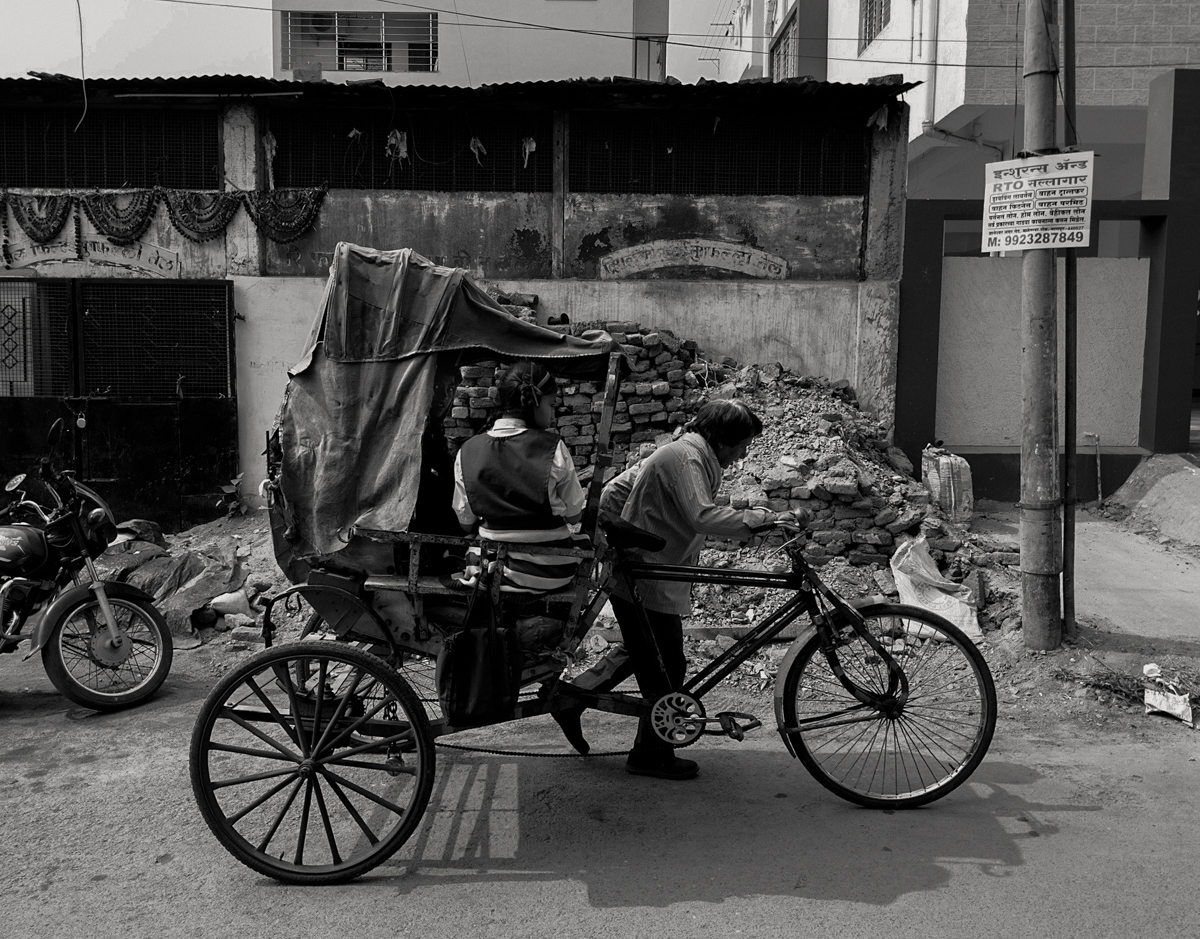 School kids and Rickshaw wala