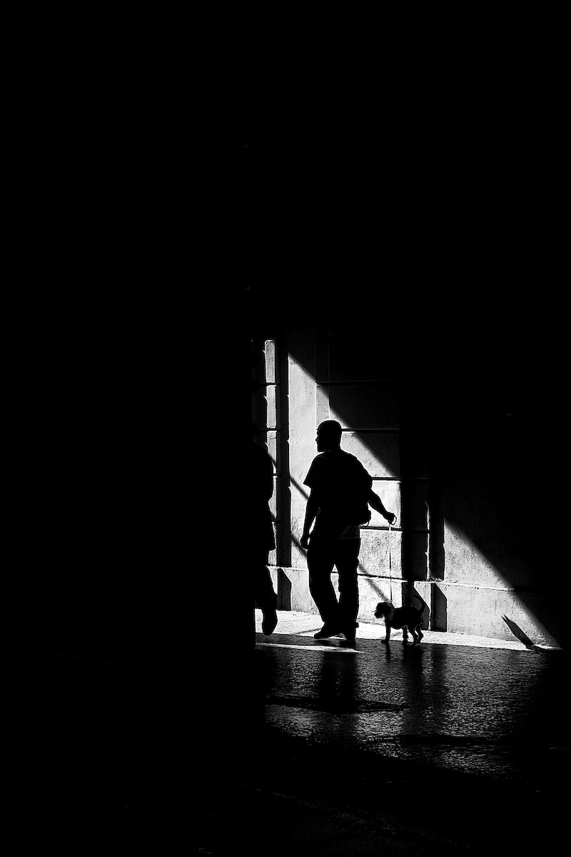 Lights and shadows in the city