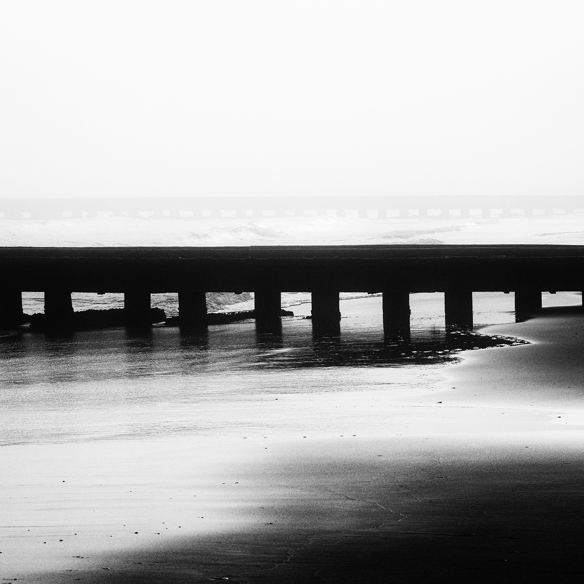 SHORELINE - projections of a state of mood