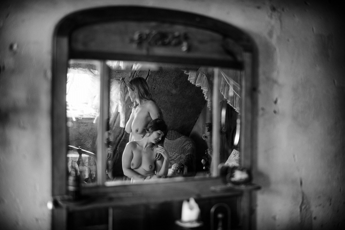 Mirrors of Wrodow