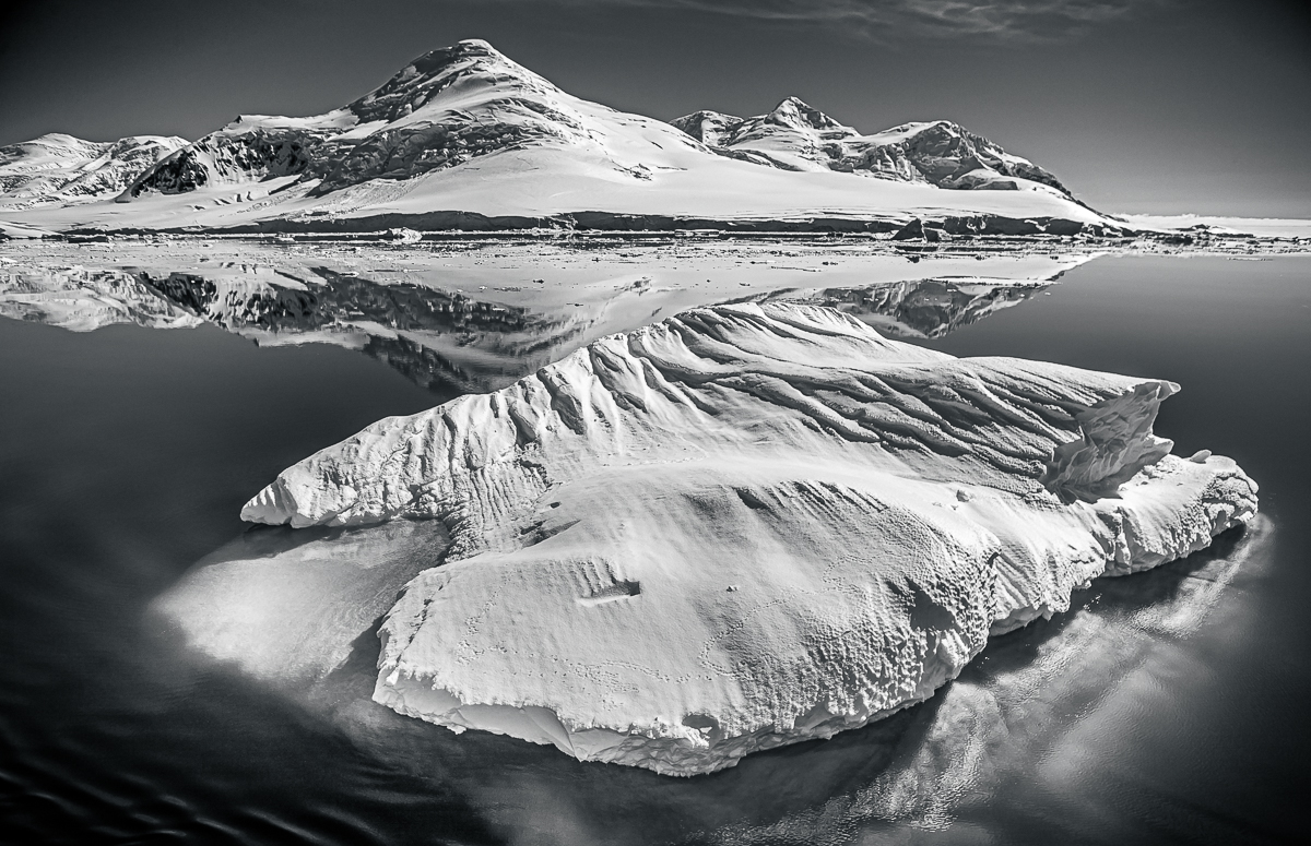 Black & White in Antarctica - Photographs From The Bottom Of The Earth