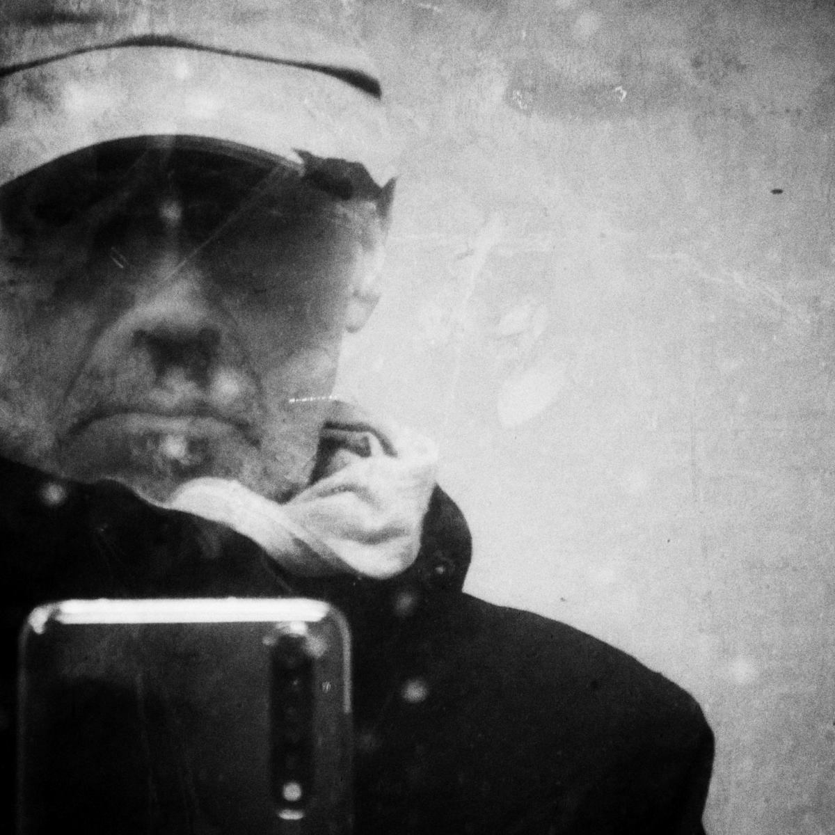 The Psychoanalytic Mirror of Fragmented Identity