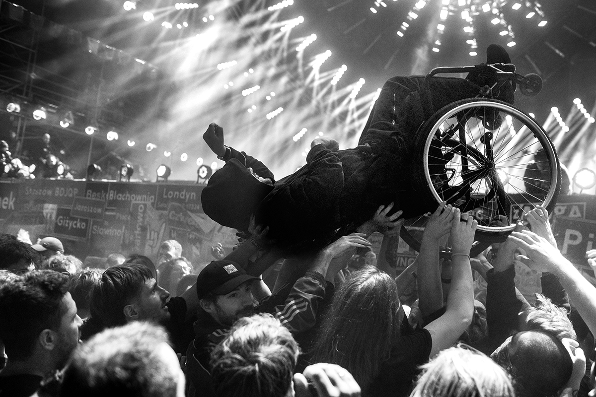 The Weight of Lightness. Lifted