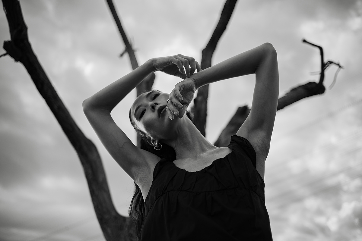 Dissolving Self: A Regression into the Otherworld