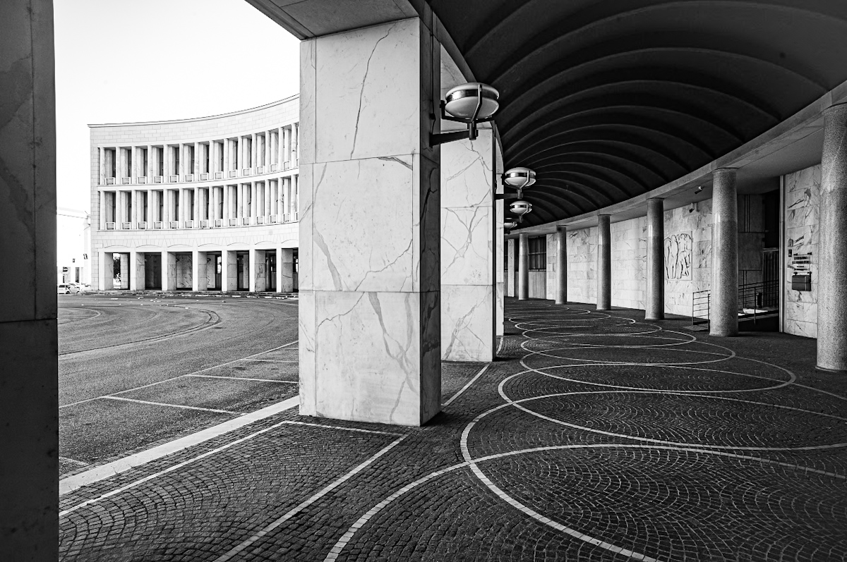 The Shapes and Perspectives of Rationalist Architecture 