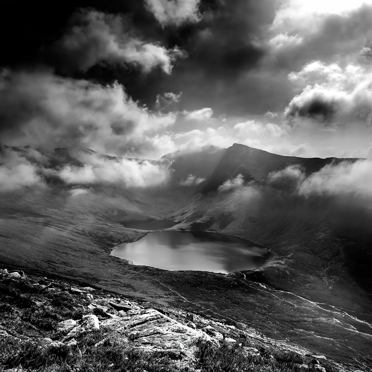 Éire i Dubh Agus Bán