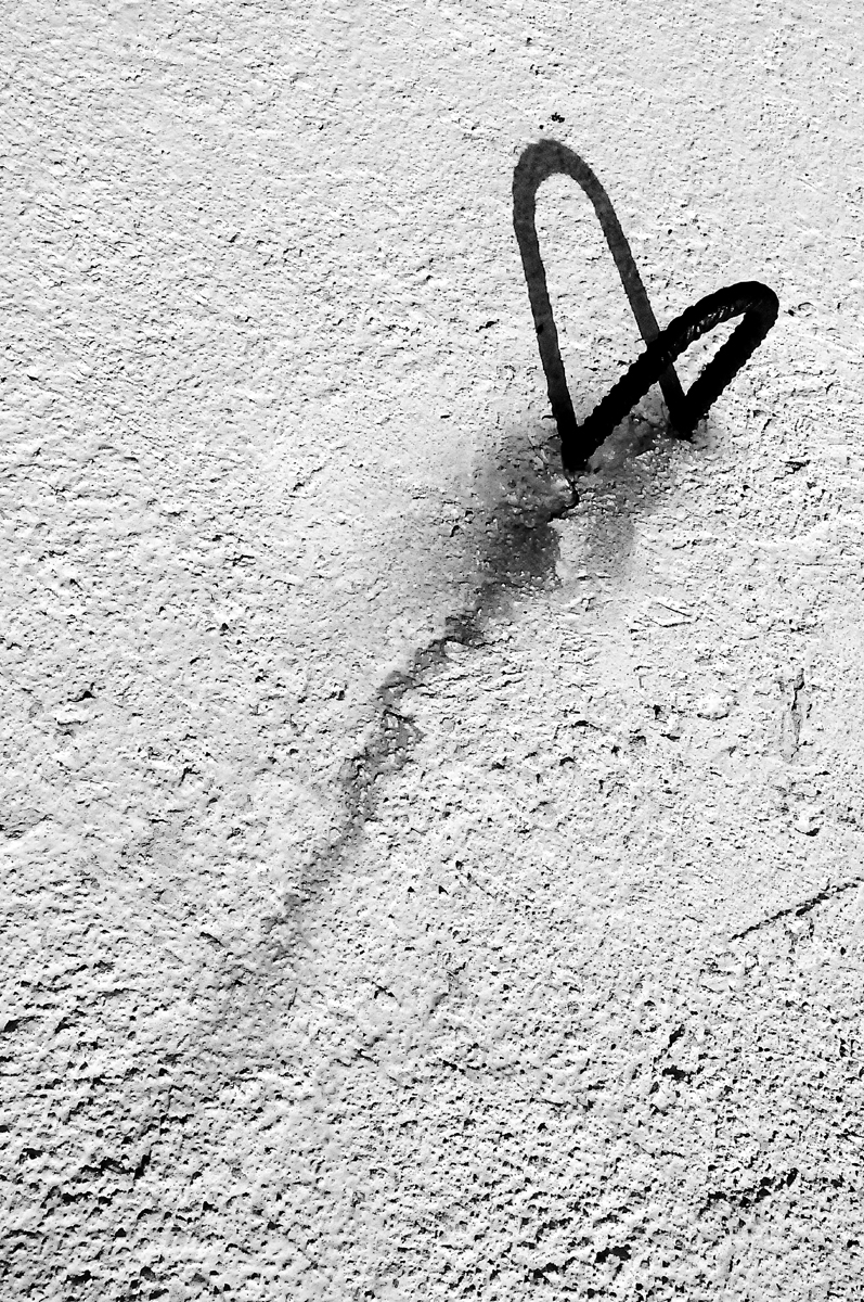 Bleeding walls