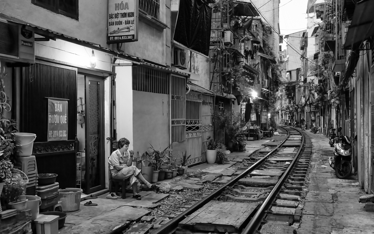 Hanoi Tracks