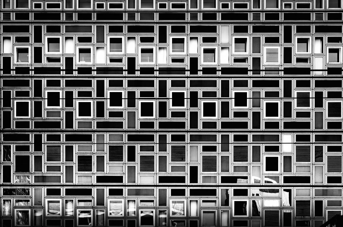 Monolithic Fragments