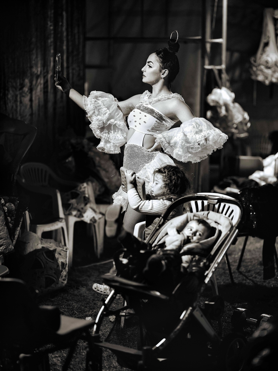'No Safety Net': ‘Messages to a Troubled World from the ‘Otherworld’ of Circus’.
