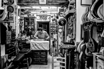 The Guitar Maker