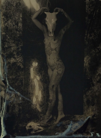 Ambro-nude