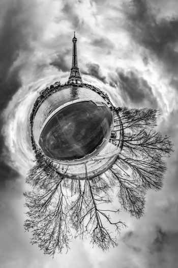 Tiny Planet-sur-Seine