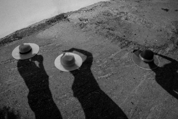 Women with hats