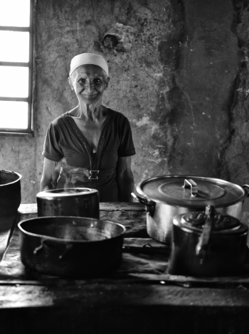 Dona Luzia, cook in the Rio dos Couros region, Chapada dos Veadeiros, Brazil. 