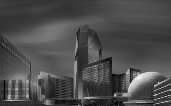 paris, le defense