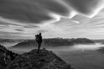 Wandering between heaven and earth