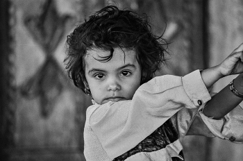 UNA NIÑA EN HADRAMAUT, YEMEN.