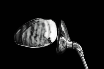 Phantom Frames-The Distance Between Seeing and Recording